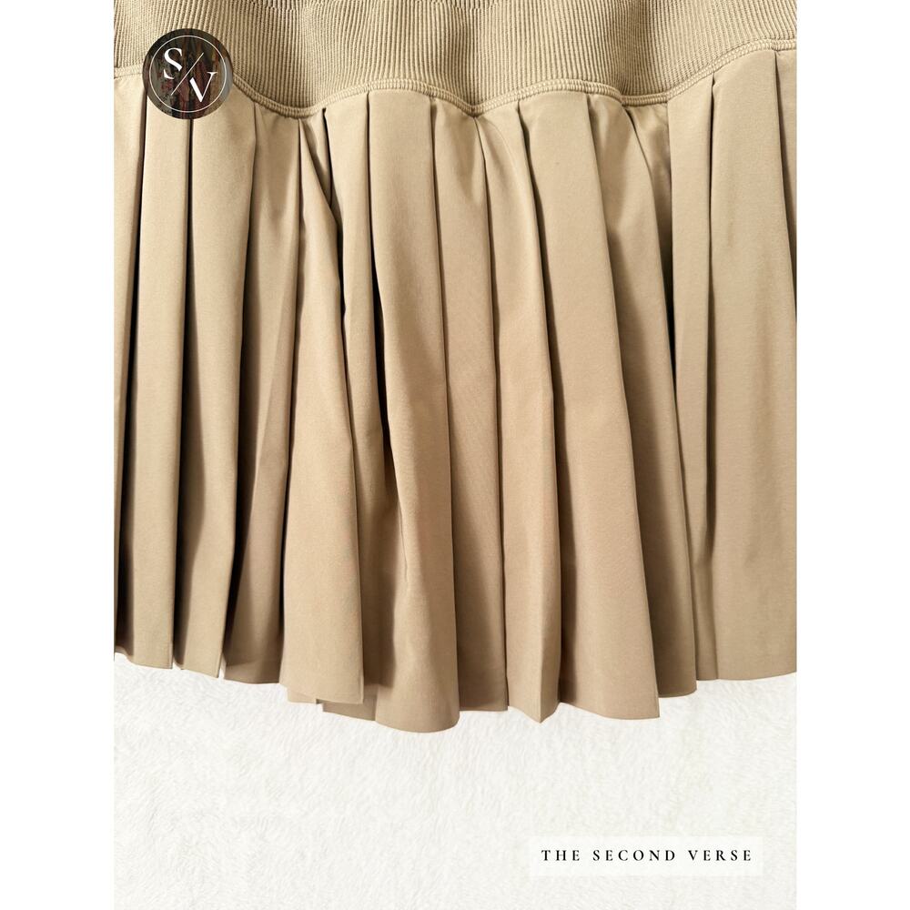 Offline By Aerie Pleated Bow Pleated Wide Waistband Skirt Tan White Size Medium - Picture 2 of 11